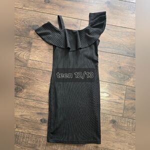 Elegant Black Ruffled Dress